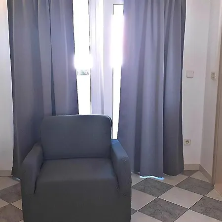 Mit Blick Auf Wasser * Baška Voda