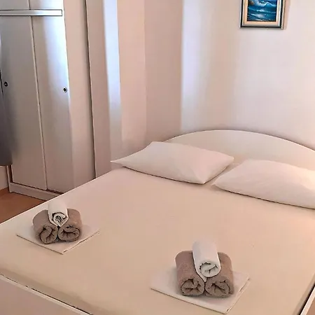 Mit Blick Auf Wasser Apartment