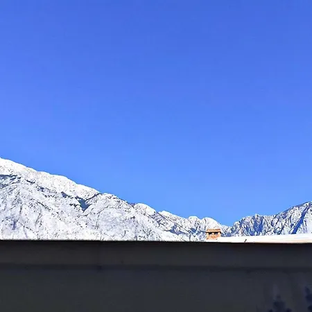 Mit Blick Auf Wasser Baska Voda