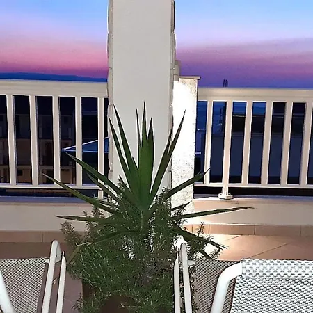 Mit Blick Auf Wasser Baska Voda