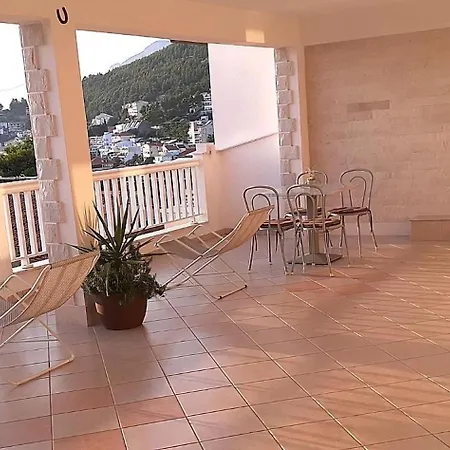 Mit Blick Auf Wasser Apartment