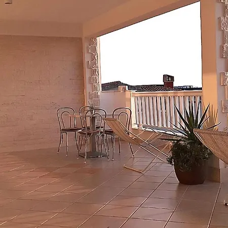 Apartment Mit Blick Auf Wasser