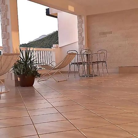 Apartment Mit Blick Auf Wasser *