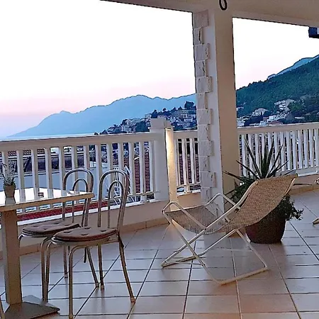 Apartment Mit Blick Auf Wasser Baska Voda